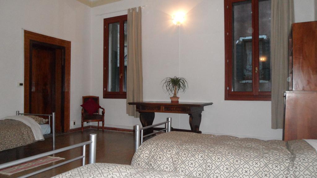 Youth Palace * Venecia